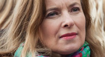 10 raisons de ne pas lire “Merci pour ce moment”, le livre de Valérie Trierweiler