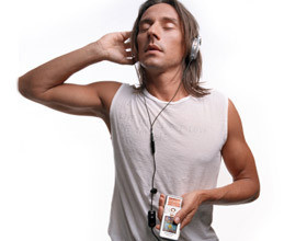 Bob-Sinclair-est-aux-commandes-du-Sony-Ericsson-W580I