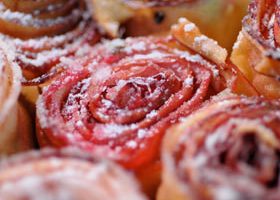 Alain Passard revisite la tarte aux pommes façon bouquet de roses