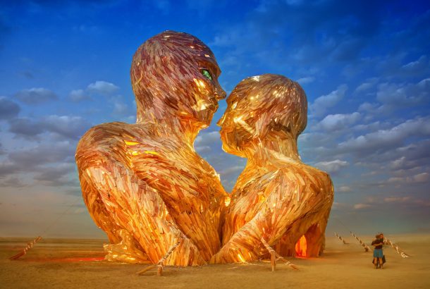 Burning-Man-le-festival-de-fous-au-milieu-du-desert