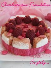 Charlotte-aux-framboises-so-girly-par-Pucebleue
