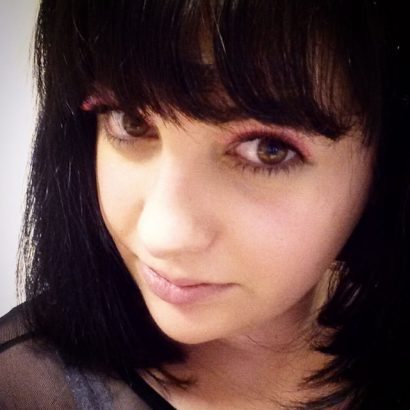 Comment-poser-ses-faux-cils