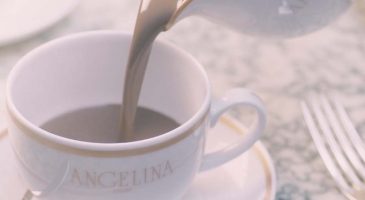 Comment prendre un chocolat chez Angelina sans faire la queue - %%sitename%%