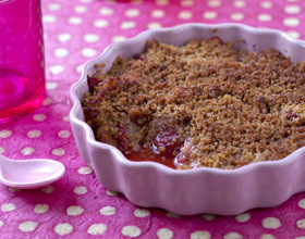Crumble-de-fraises-au-pain-d-epices