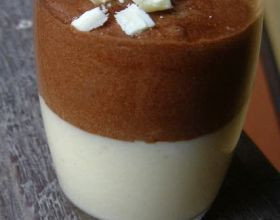 Duo-de-mousse-au-chocolat-et-piment-d-espelette-par-Tottote