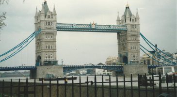 Foggy creepy London - %%sitename%%