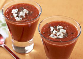 Gaspacho de tomates à la feta - %%sitename%%