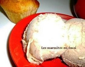 Glace-a-la-rose-rose-ice-cream-par-Les-marmites-en-emoi