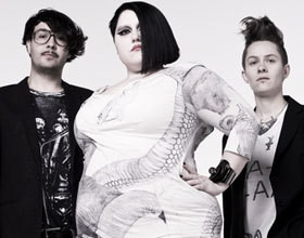 Heavy-Cross-un-clip-tres-Gossip