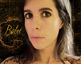 Interview-Babet-vole-de-ses-propres-ailes