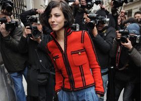 Anna Mouglalis et sa veste Chanel... à shopper ! - %%sitename%%