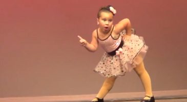 La vidéo de spectacle de fin d'année qui met de bonne humeur !
