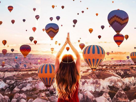 Les-poetiques-laches-de-montgolfiere-en-Cappadoce-Turquie