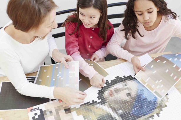 Les-tableaux-en-mosaique-de-gommettes-de-Poppik