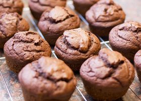 MUFFINS AU CHOCOLAT ET AUX NOIX