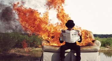 Nicolas Bruno, atteint de paralysie du sommeil, prend en photo ses cauchemars