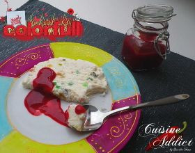 Nougat-glace-et-son-coulis-de-framboises-par-Scarlet-rose