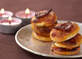 Pizzetta tomates, chorizo, mozzarella - %%sitename%%