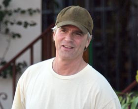 Richard-Dean-Anderson-Facing-Kate