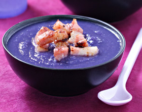 Soupe-de-chou-rouge-aux-lardons-fumes
