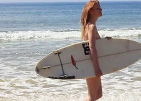 Elles ont testé un surf camp ! Interview avec 3 surfeuses : Pa - %%sitename%%