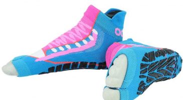 Sweakers®, la chaussette anti dérapage, idéale pour la piscine - %%sitename%%
