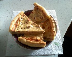 Tarte-fondante-thon-tomate-par-Kricoune