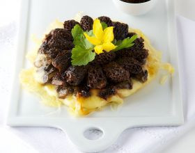 Tatins-de-gruyere-france-aux-morilles-par-Resojuliarp