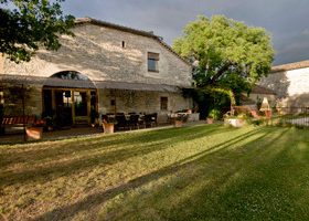 Charme et diamant noir en Quercy - %%sitename%%