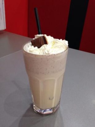 Un-milk-shake-au-Kinder-Bueno