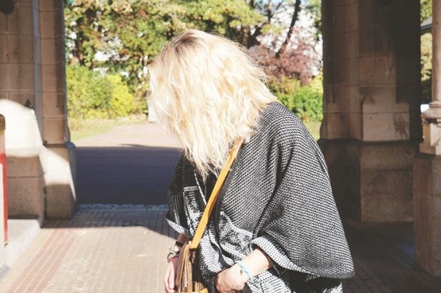 Une-coiffure-wild-wavy-en-7-minutes-chrono-et-sans-efforts-!