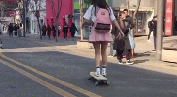 Une longboard et un peu de talent ! - %%sitename%%