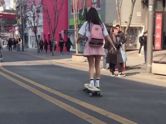 Une-longboard-et-un-peu-de-talent
