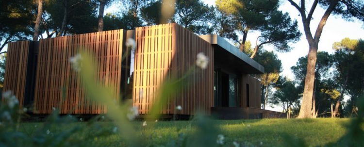 Une-maison-montee-en-4-jours-Facile