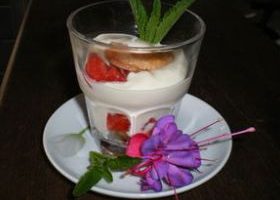 Verrine façon tiramisu aux fraises - %%sitename%%