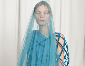 alice-au-pays-des-merveilles-maison-martin-margiela