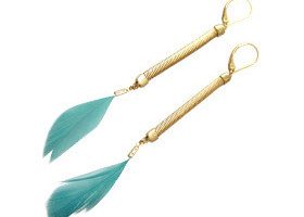Coup de coeur mode : des boucles d'oreilles plumes à moins de - %%sitename%%