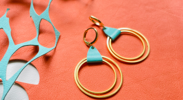 Boucles d’oreilles en cuir : la mode écoresponsable - %%sitename%%
