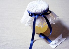 DIY cadeau aux invités : le pot de miel façon dentelle - %%sitename%%