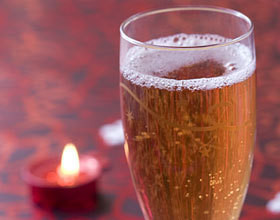 cocktail-champagne-kir-imperial