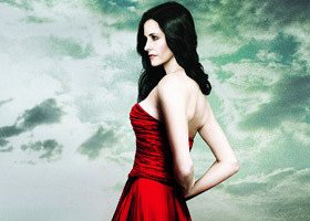 Courteney Cox : la poupée qui dit non aux diètes courteney cox - %%sitename%%
