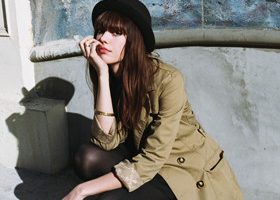 Vidéo : la chanteuse Diane Birch vous ouvre sa garde-robe ! - %%sitename%%