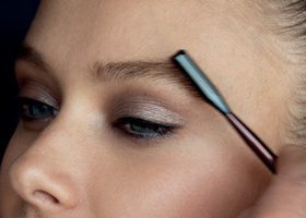 Epilation des sourcils : tous les trucs pour bien les dessiner !