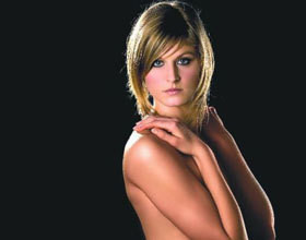 foot-feminin-nues-pour-faire-parler