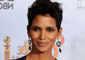 Halle Berry tourne la page Aubry - %%sitename%%