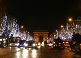 Parcours lumineux et festif à Paris - %%sitename%%