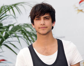 interview-luke-pasqualino-skins