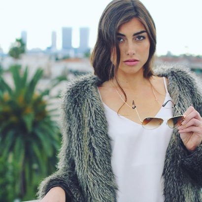 Le cordon à lunettes revient à la mode