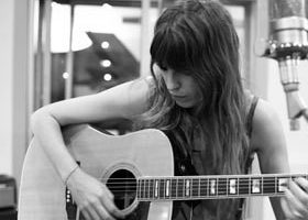 Lou Doillon se lance dans la chanson ! - %%sitename%%
