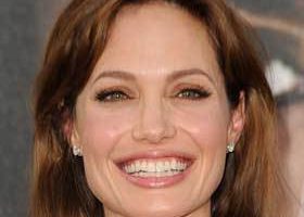 Le gloss qui fait fondre Angelina Jolie - %%sitename%%